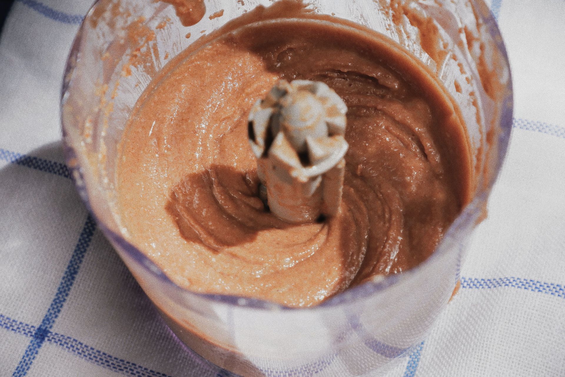 Almond butter vs peanut butter - great alternative to butter (Image via Unsplash/Devi Puspita)